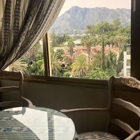 Riyadh House ماربيا