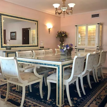 Riyadh House * ماربيا