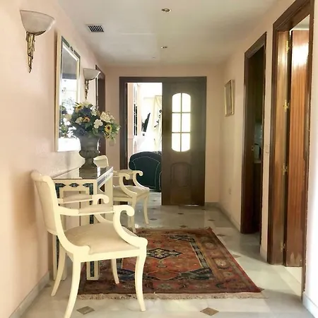Riyadh House شقة
