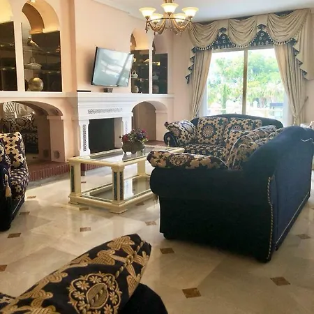 شقة Riyadh House ماربيا
