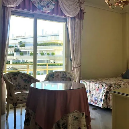 Riyadh House * ماربيا