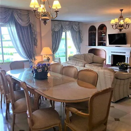 Riyadh House شقة ماربيا