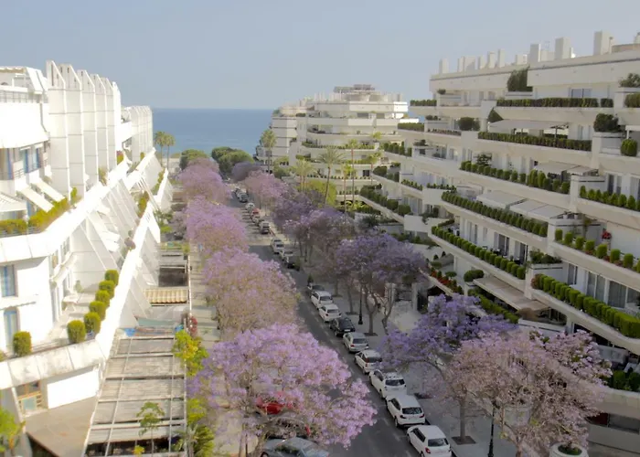 Riyadh House Appartamento Marbella