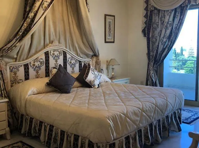 Riyadh House * Marbella
